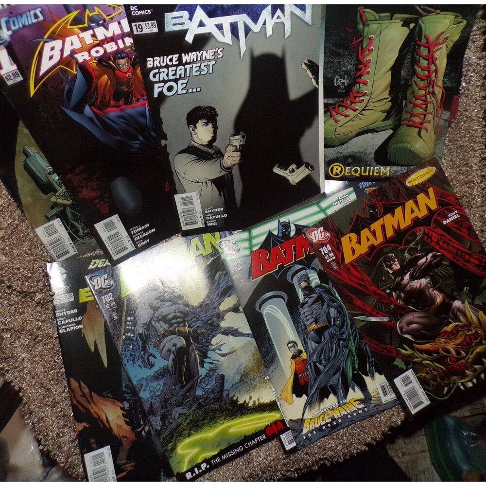 lot of 13 Batman comics Batman Robin #1 New Batman 52 and others